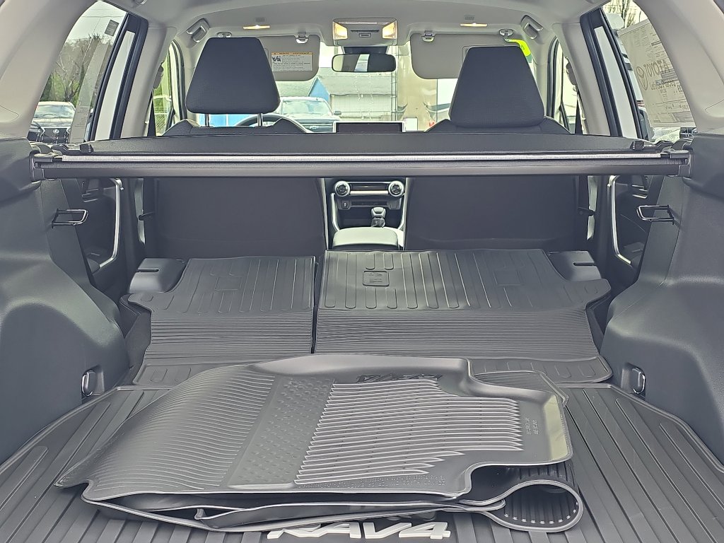 New 2025 Toyota RAV4 LE image 10