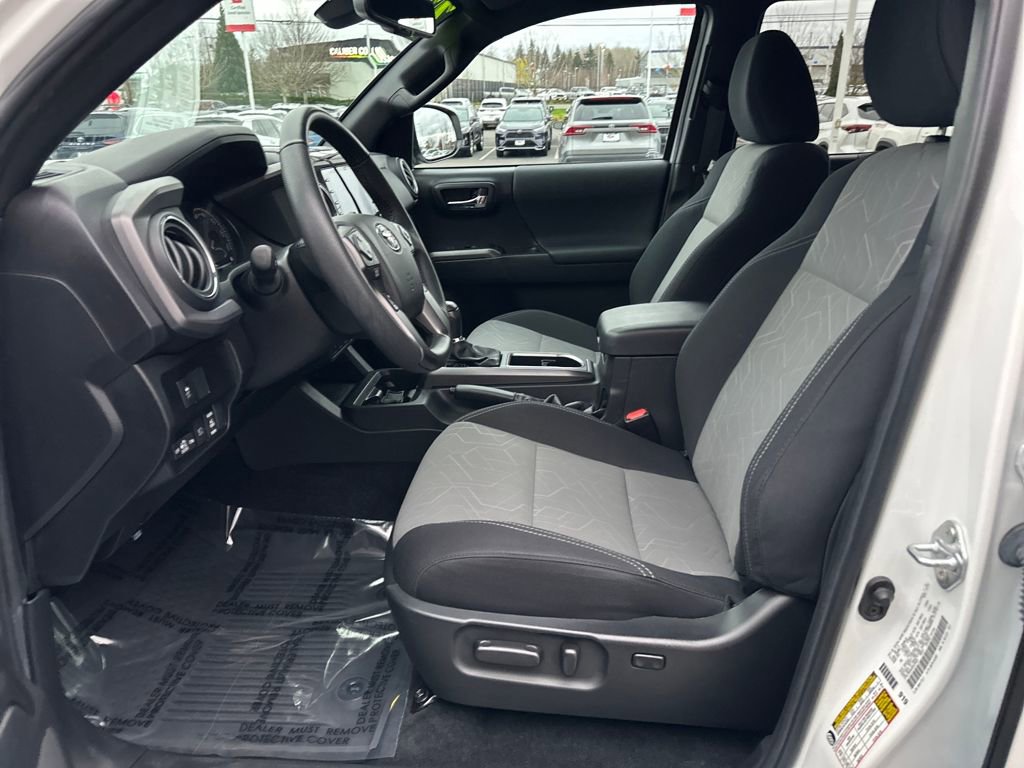 Certified 2022 Toyota Tacoma TRD Off-Road image 12