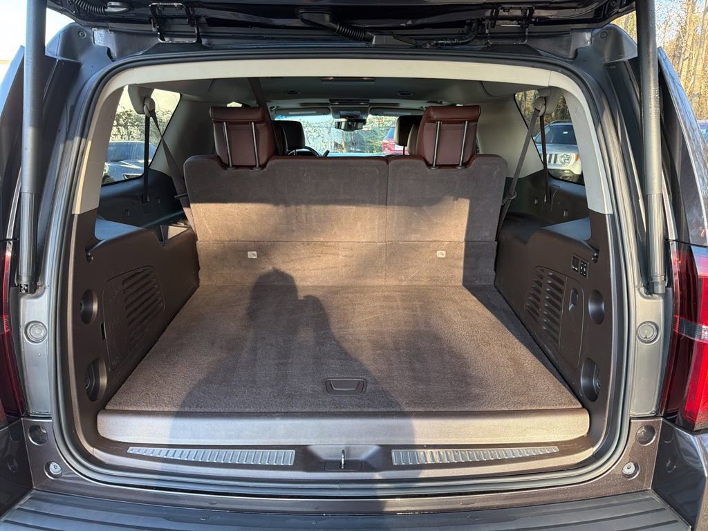 Used 2017 Chevrolet Suburban Premier image 29