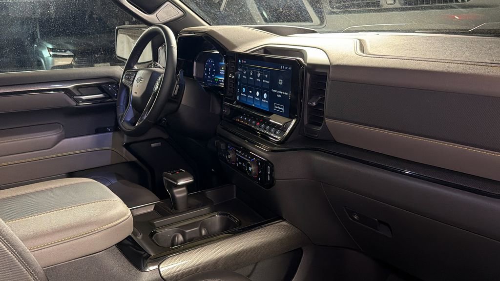 Used 2023 Chevrolet Silverado 1500 ZR2 w/ Technology Package image 11
