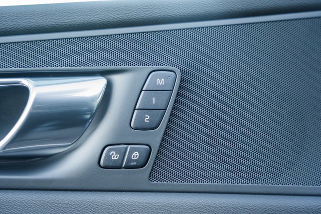 New 2026 Volvo XC60 B5 Core w/ Climate Package image 41