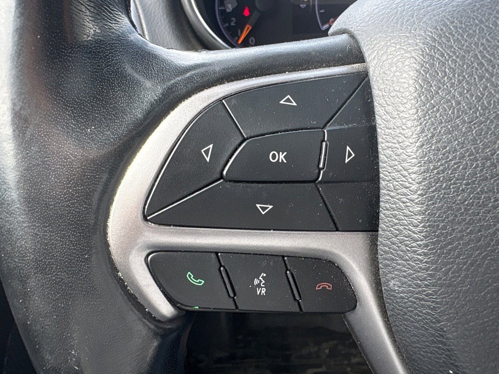 Used 2020 Jeep Grand Cherokee Limited w/ Luxury Group II image 12