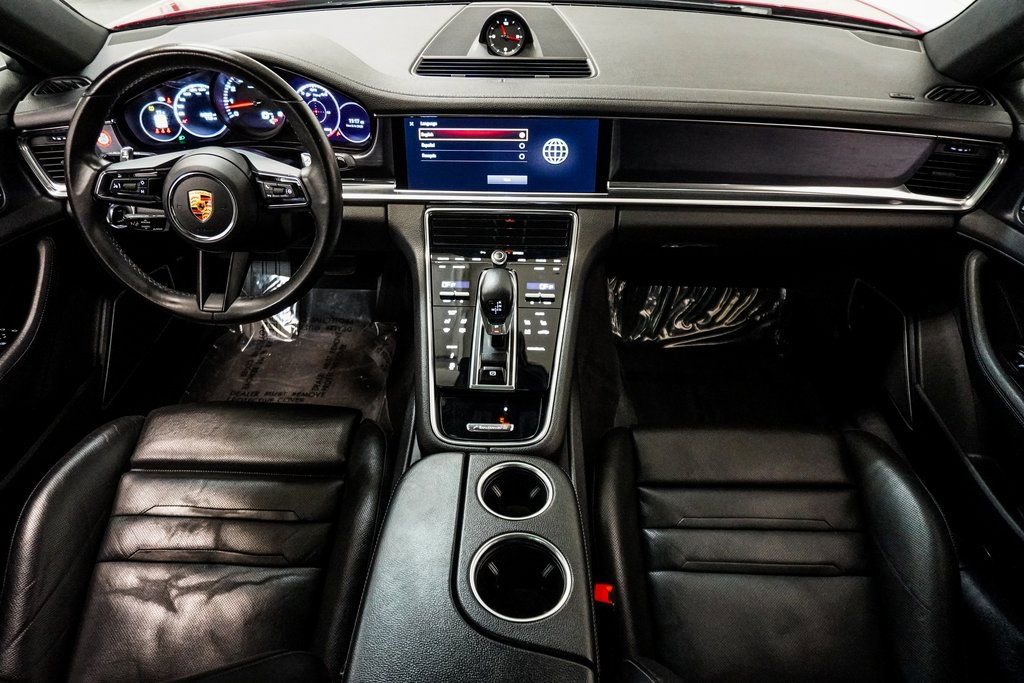 Used 2022 Porsche Panamera 4 Platinum Edition image 27