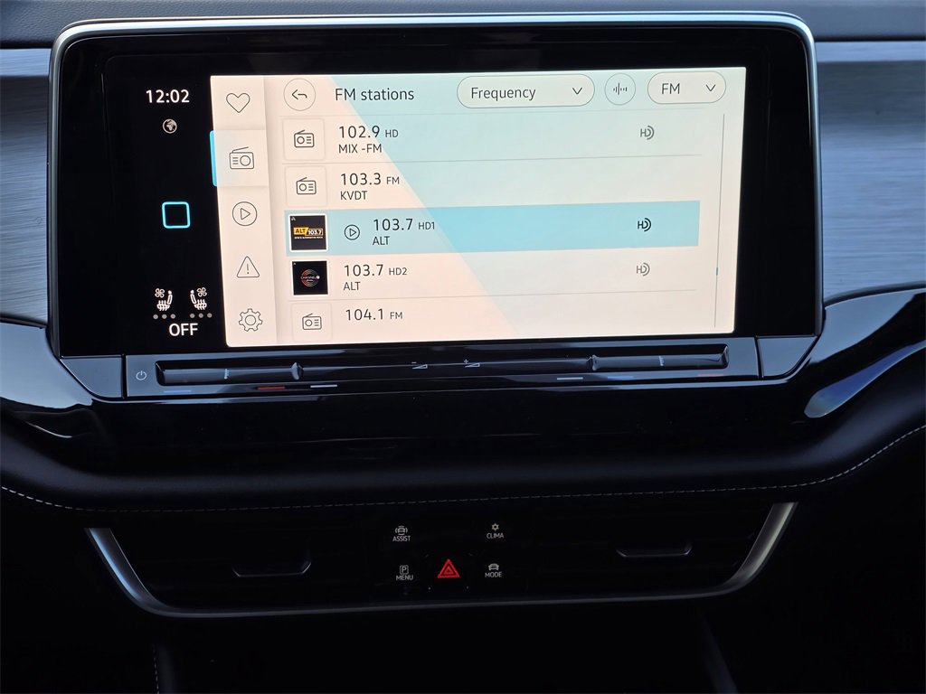 New 2026 Volkswagen Atlas Cross Sport SE image 13