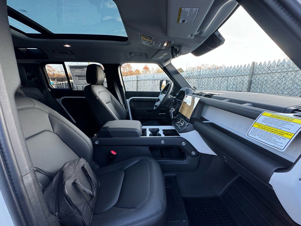 New 2026 Land Rover Defender 110 S image 21