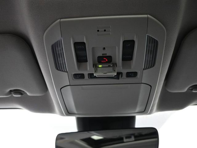 Certified 2023 Toyota Highlander XLE image 33