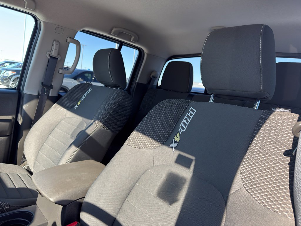 Used 2017 Nissan Frontier PRO-4X image 27