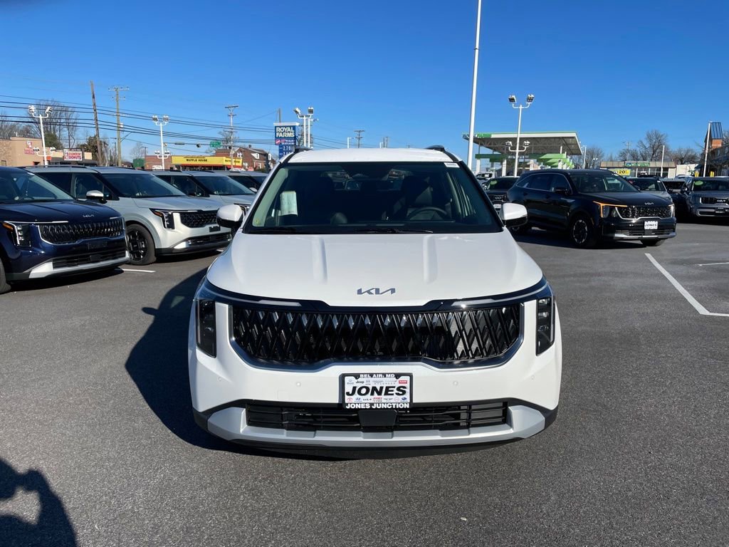 New 2026 Kia Carnival EX image 3