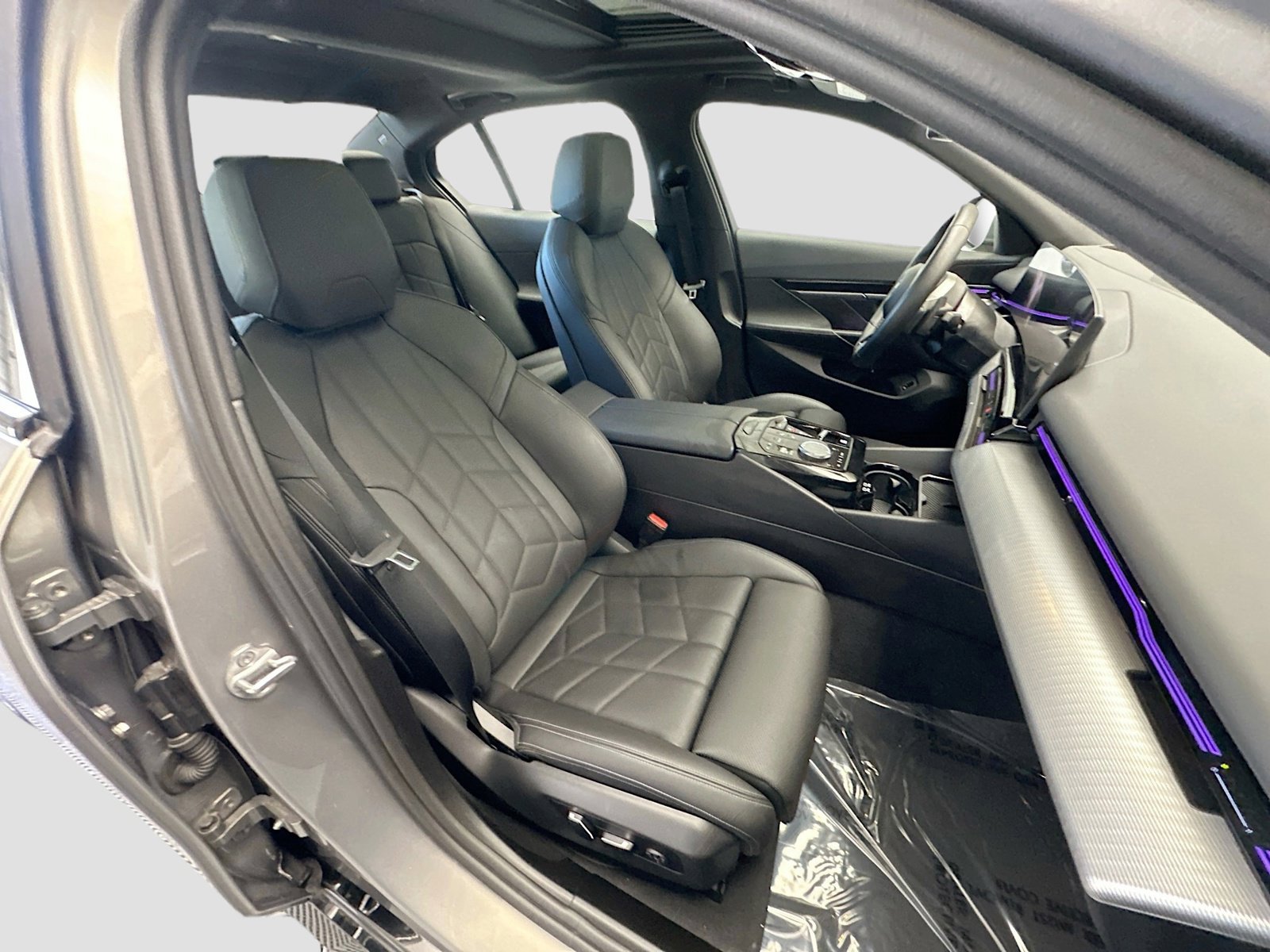 Used 2024 BMW 530i w/ M Sport Package image 22