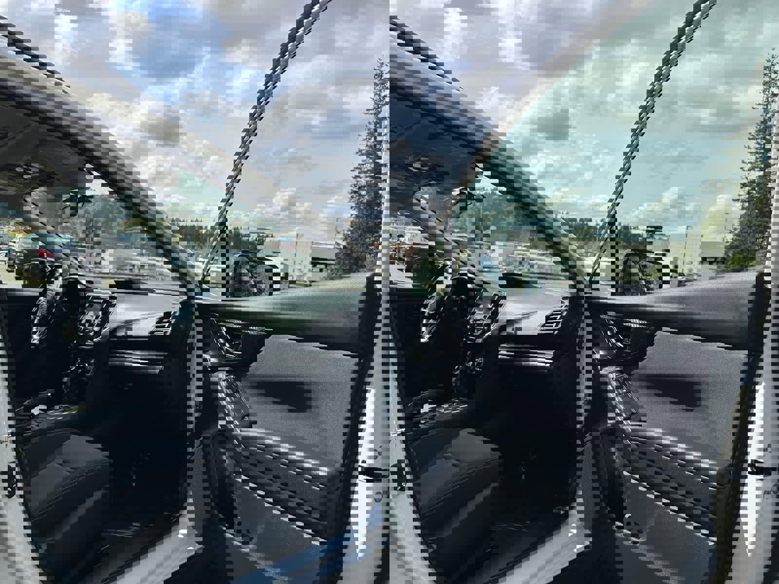 Used 2019 Subaru Crosstrek 2.0i Premium image 16