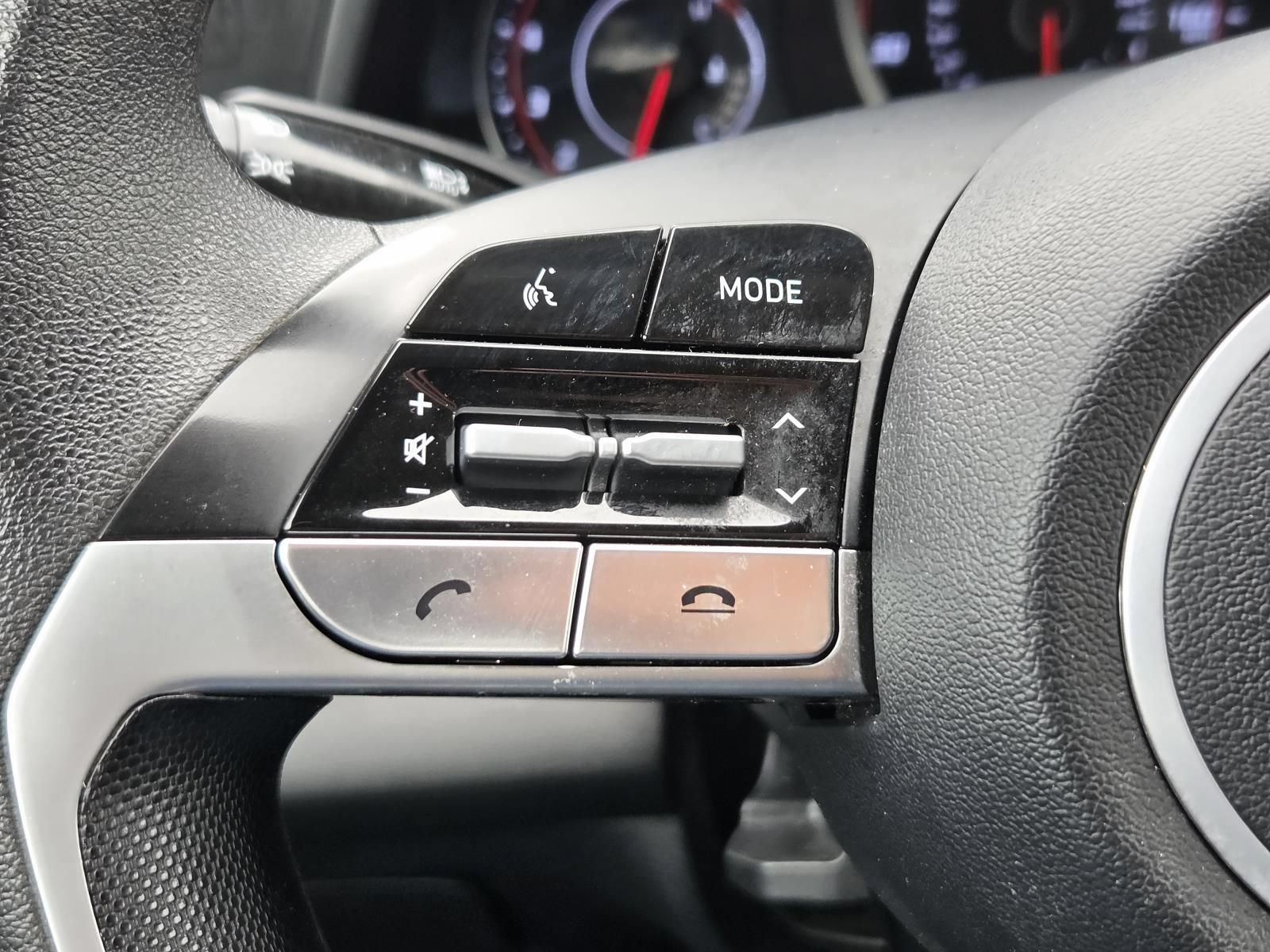 Certified 2023 Hyundai Elantra SEL FWD image 24