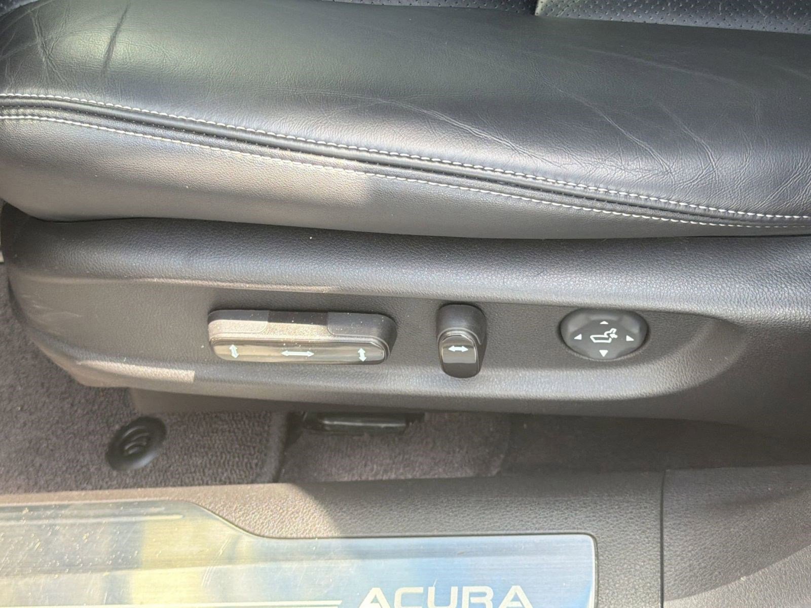 Used 2018 Acura RLX w/ Technology Package FWD image 13