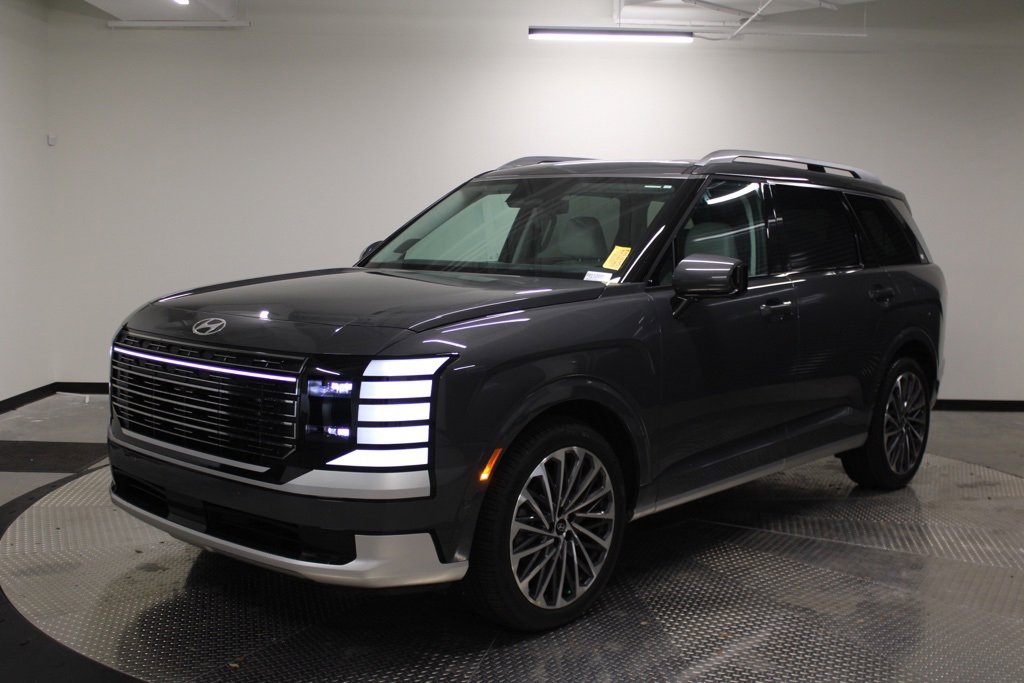 Used 2026 Hyundai Palisade Calligraphy image 1