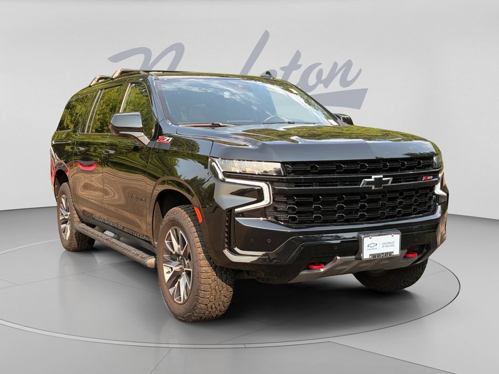 Used 2024 Chevrolet Suburban Z71 AWD/4WD image 3