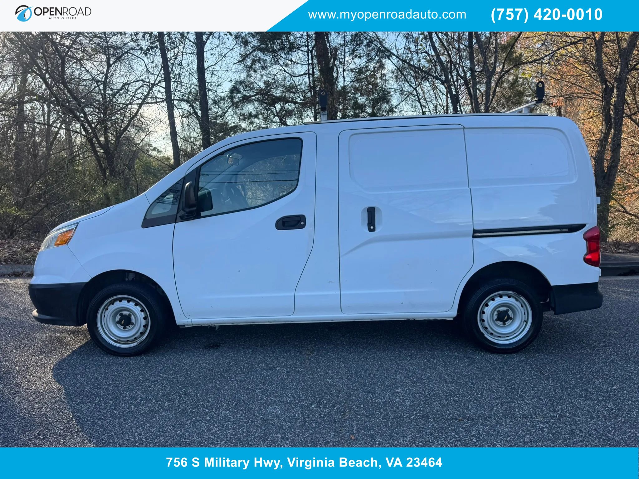 Used 2017 Chevrolet City Express LT image 1
