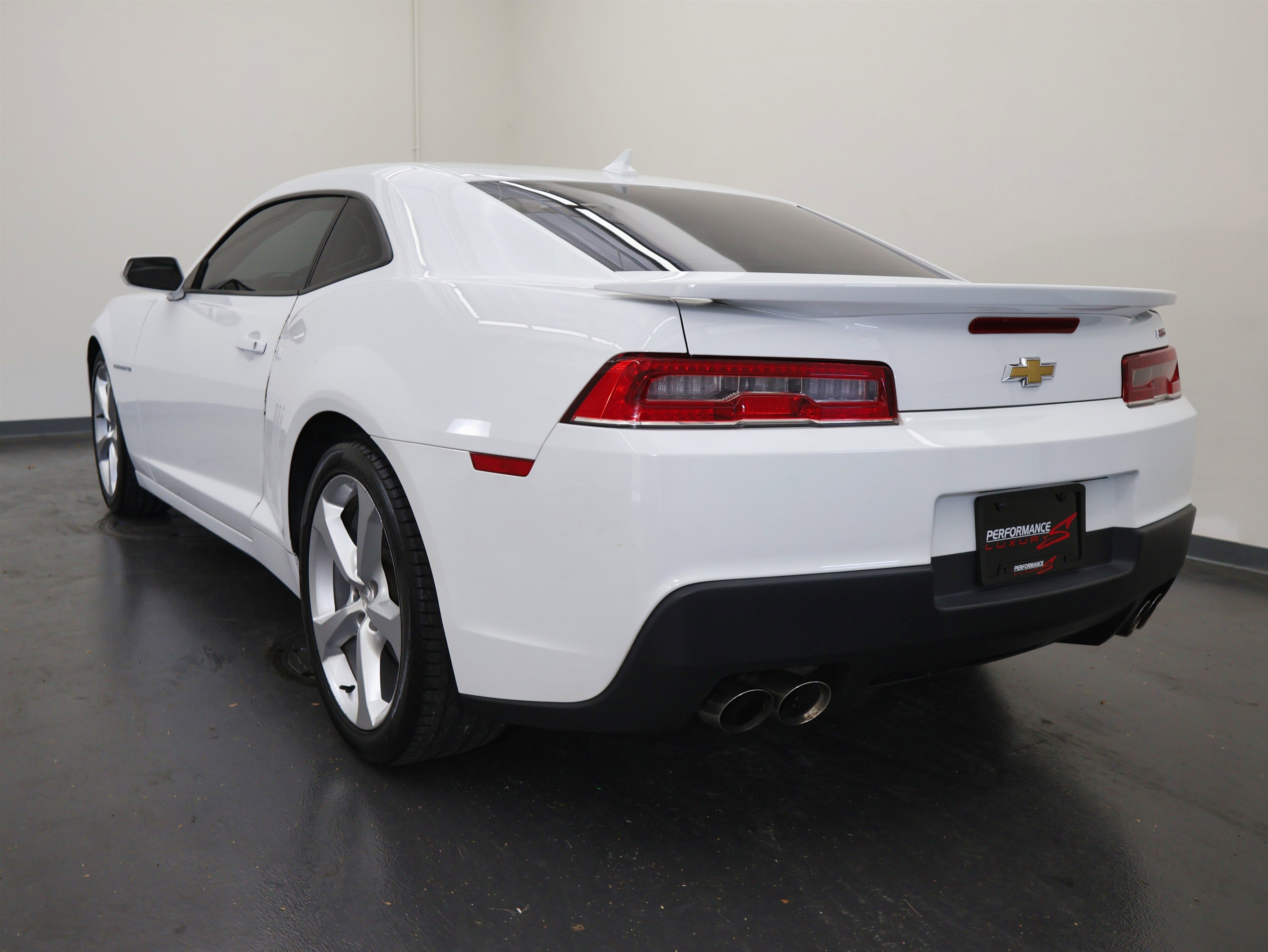 Used 2015 Chevrolet Camaro LT w/ RS Package image 5