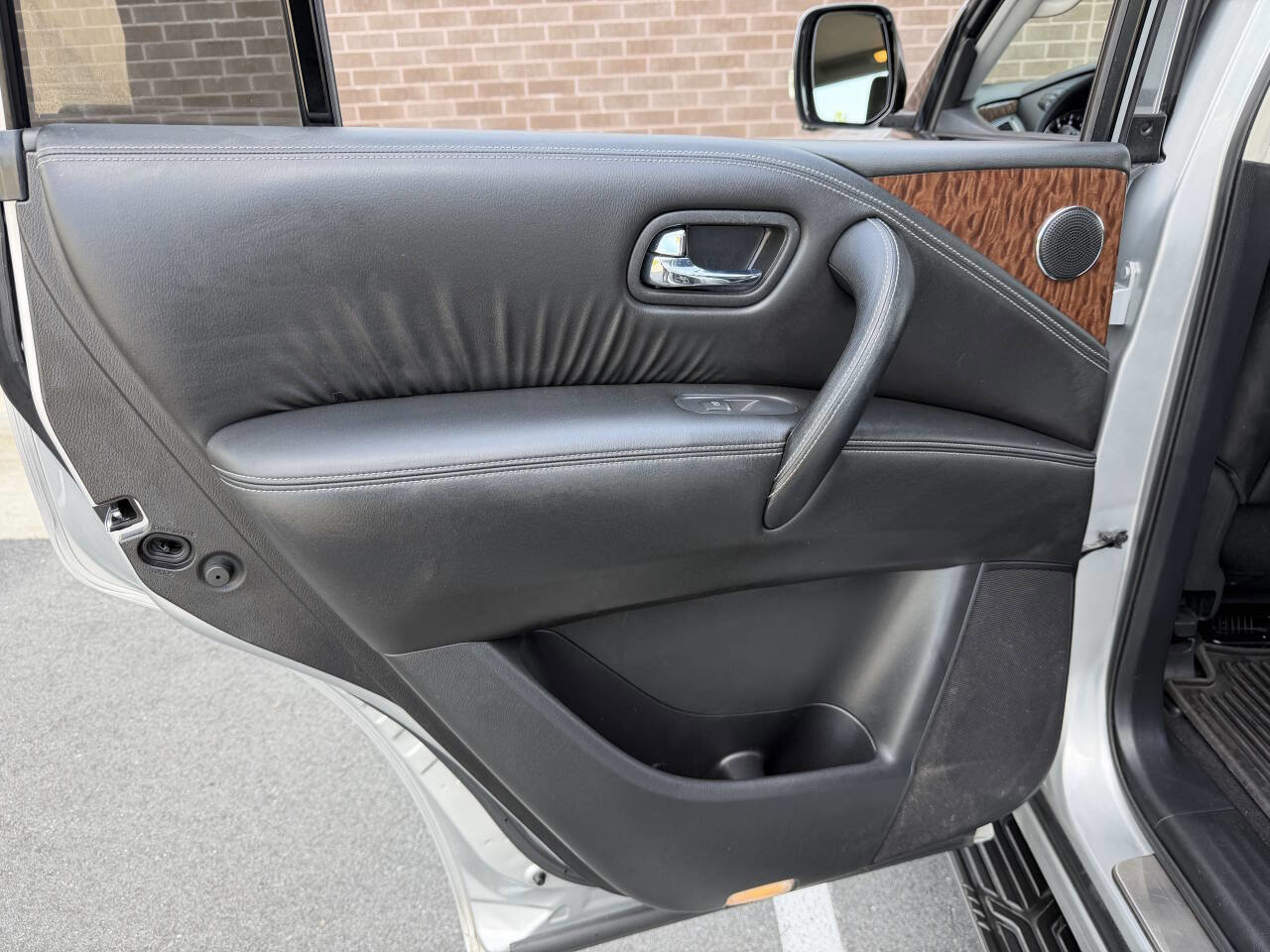 Used 2017 Nissan Armada Platinum w/ Captain Seat Package AWD/4WD image 38