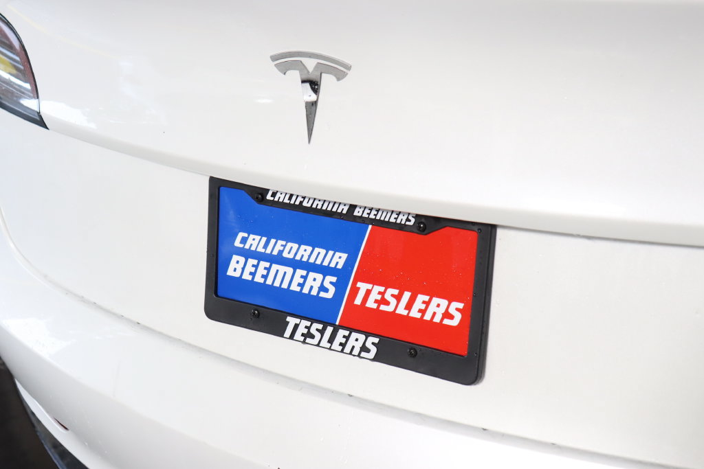 Used 2022 Tesla Model 3 Long Range AWD/4WD image 24