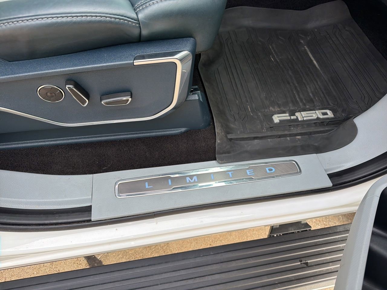 Used 2021 Ford F150 Limited AWD/4WD image 22