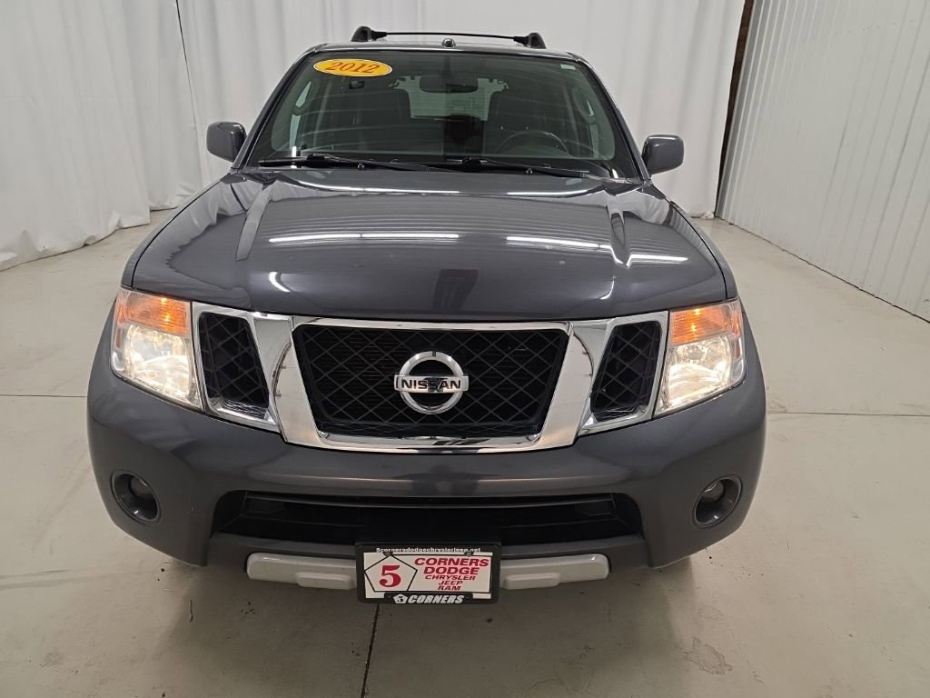 Used 2012 Nissan Pathfinder LE AWD/4WD image 7