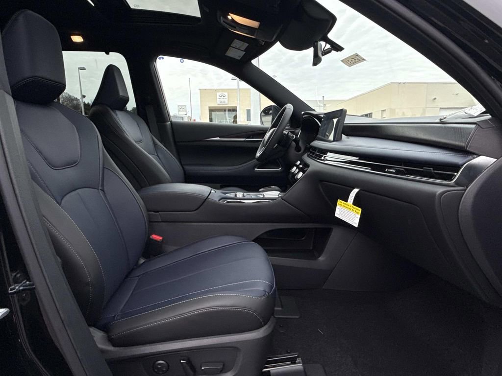 New 2026 INFINITI QX60 Sport w/ Dark Cargo Package image 20