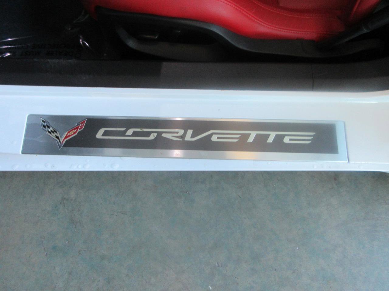 Used 2017 Chevrolet Corvette Stingray Coupe w/ Carbon Flash Badge Package image 7