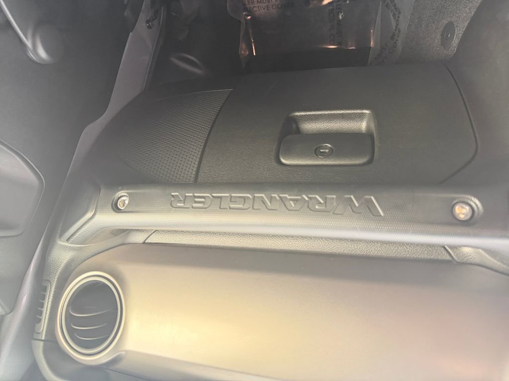 Used 2020 Jeep Wrangler Unlimited Sport image 22