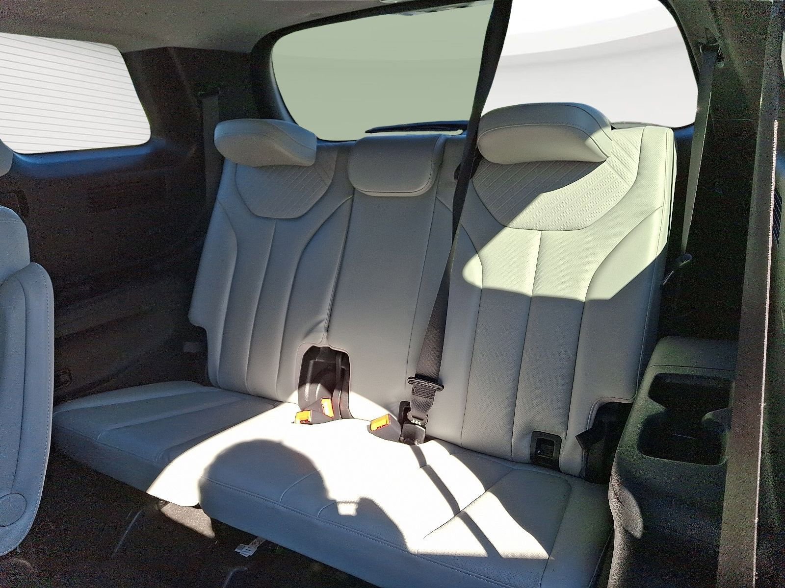 Used 2023 Hyundai Palisade SEL w/ Premium Package image 8