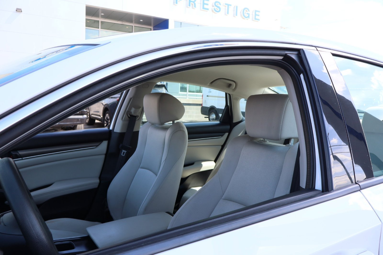 Used 2018 Honda Accord LX image 12