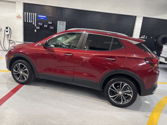 Used 2021 Buick Encore GX Select image 5