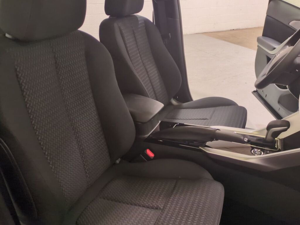 New 2025 Mitsubishi Eclipse Cross LE image 11