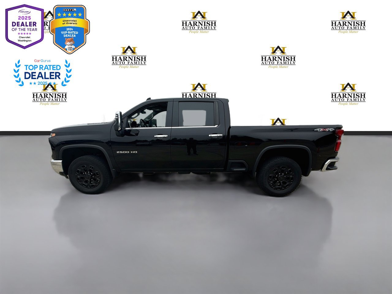 Used 2024 Chevrolet Silverado 2500 LTZ w/ LTZ Convenience Package AWD/4WD image 2