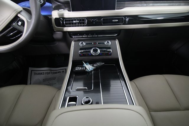 Used 2023 Lincoln Aviator Reserve w/ Equipment Group 201A image 13