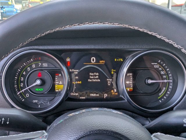 Used 2023 Jeep Wrangler Unlimited Sahara AWD/4WD image 30