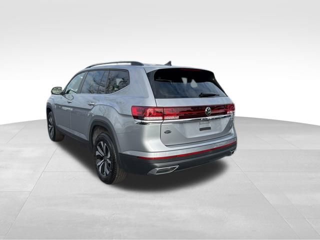 Used 2025 Volkswagen Atlas SE image 6