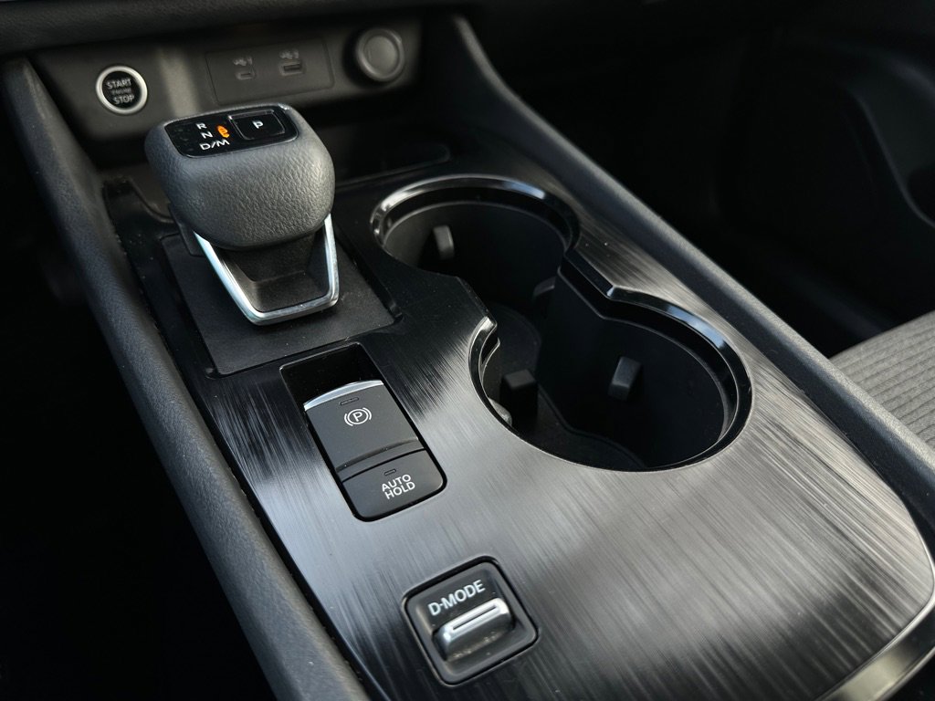 Used 2022 Nissan Rogue SV image 19