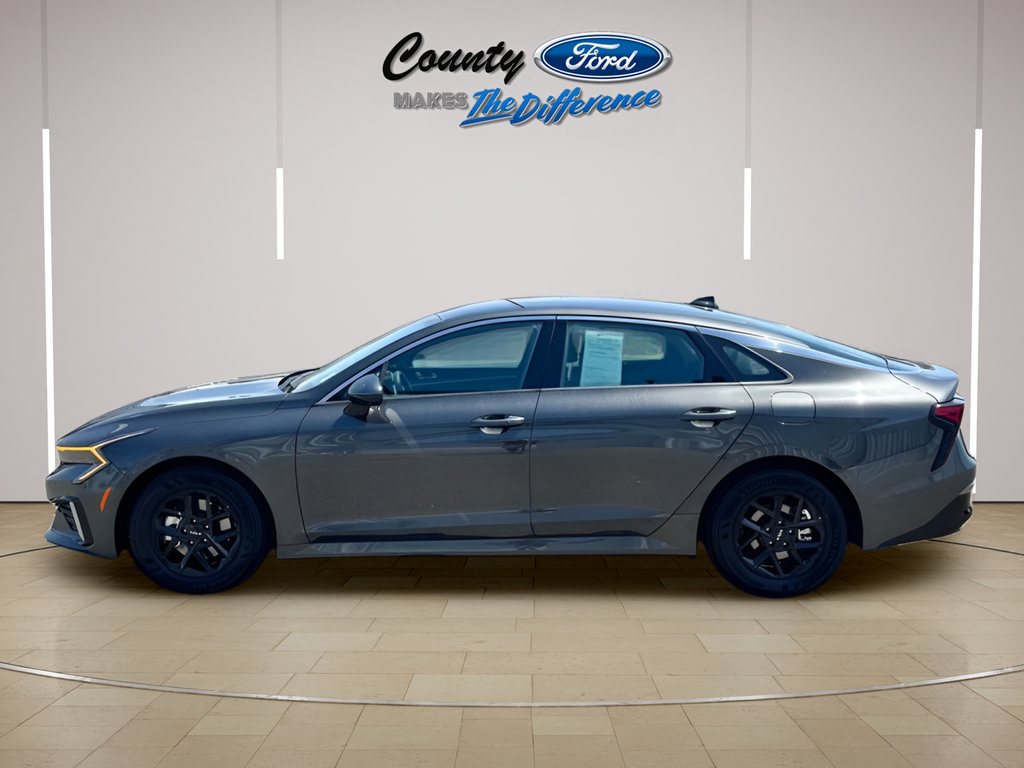 Used 2025 Kia K5 LXS FWD image 3