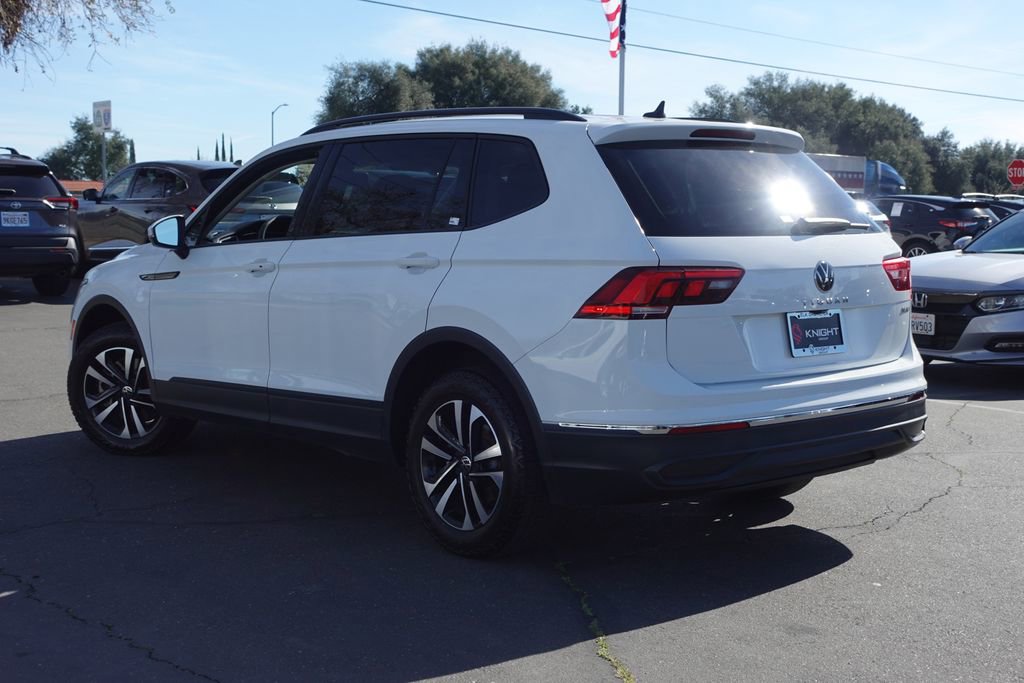 Used 2022 Volkswagen Tiguan S image 9