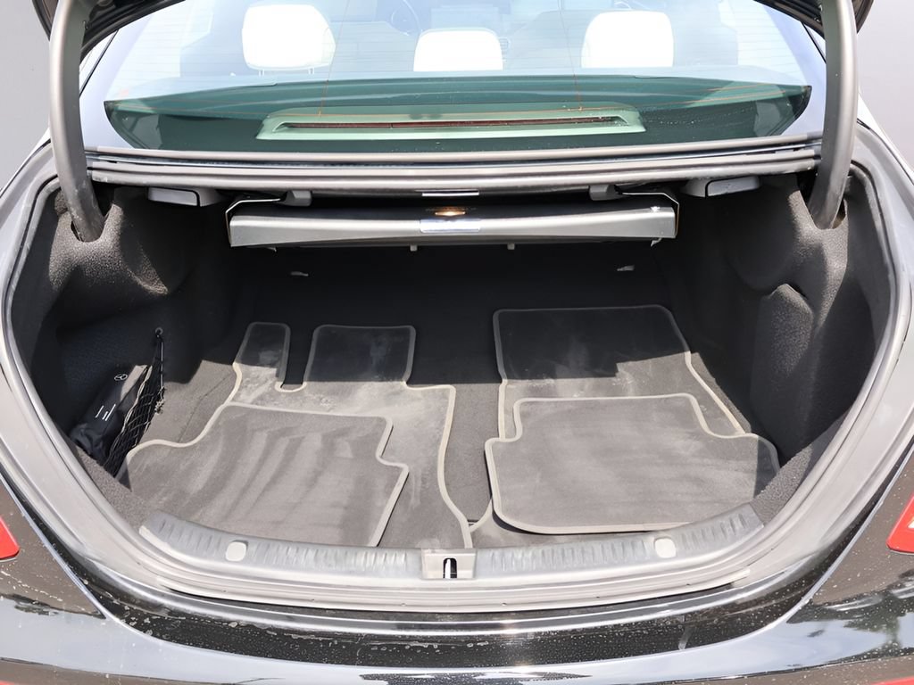 Used 2019 Mercedes-Benz E 300 4MATIC image 17