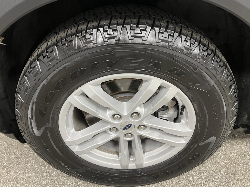 Used 2024 Ford Explorer XLT w/ Equipment Group 202A image 19