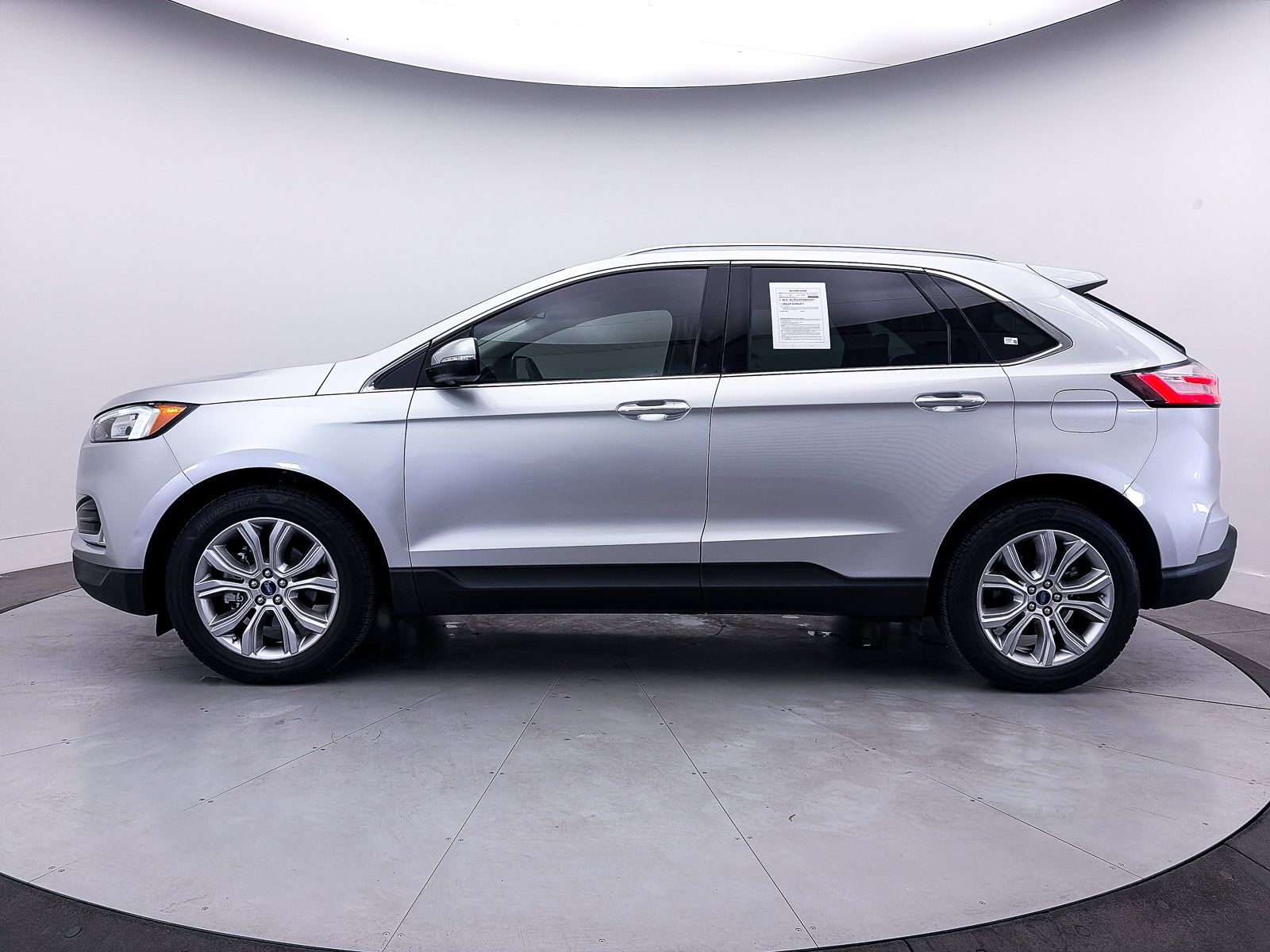Used 2019 Ford Edge Titanium FWD image 39