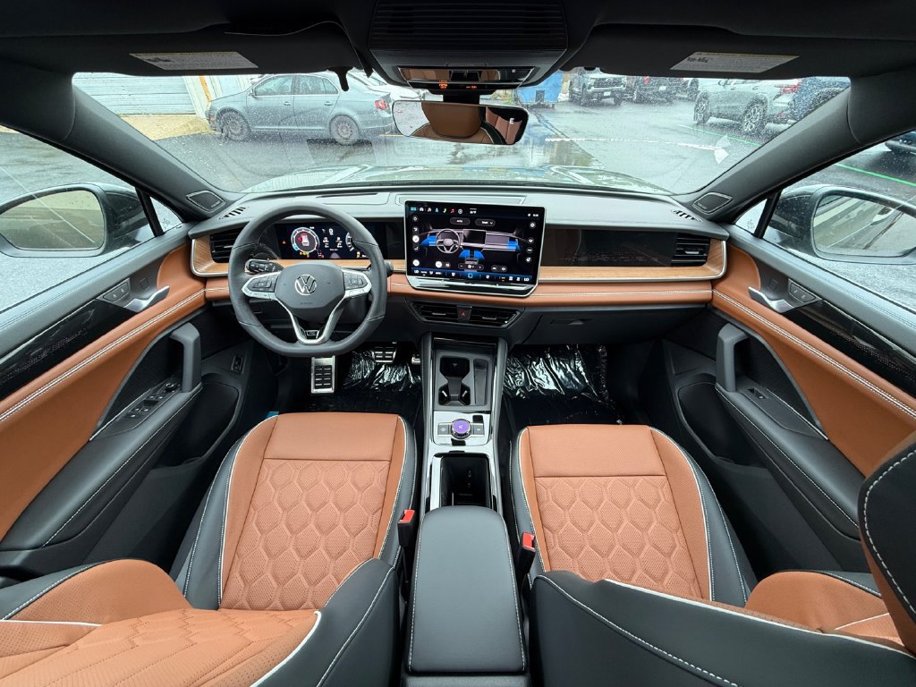 New 2026 Volkswagen Tiguan SEL R-Line AWD/4WD image 24
