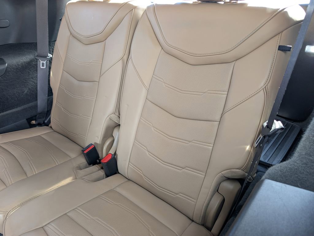 Certified 2024 Cadillac XT6 Sport w/ Platinum Package image 16