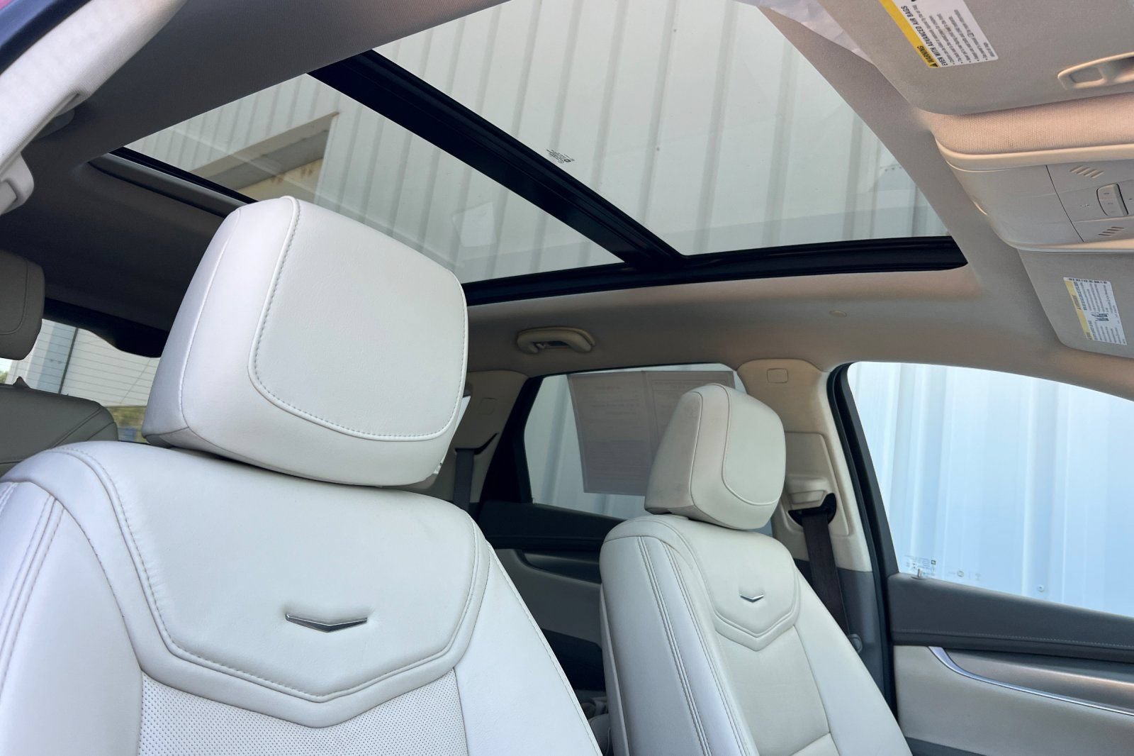 Used 2018 Cadillac XT5 Premium Luxury AWD/4WD image 14