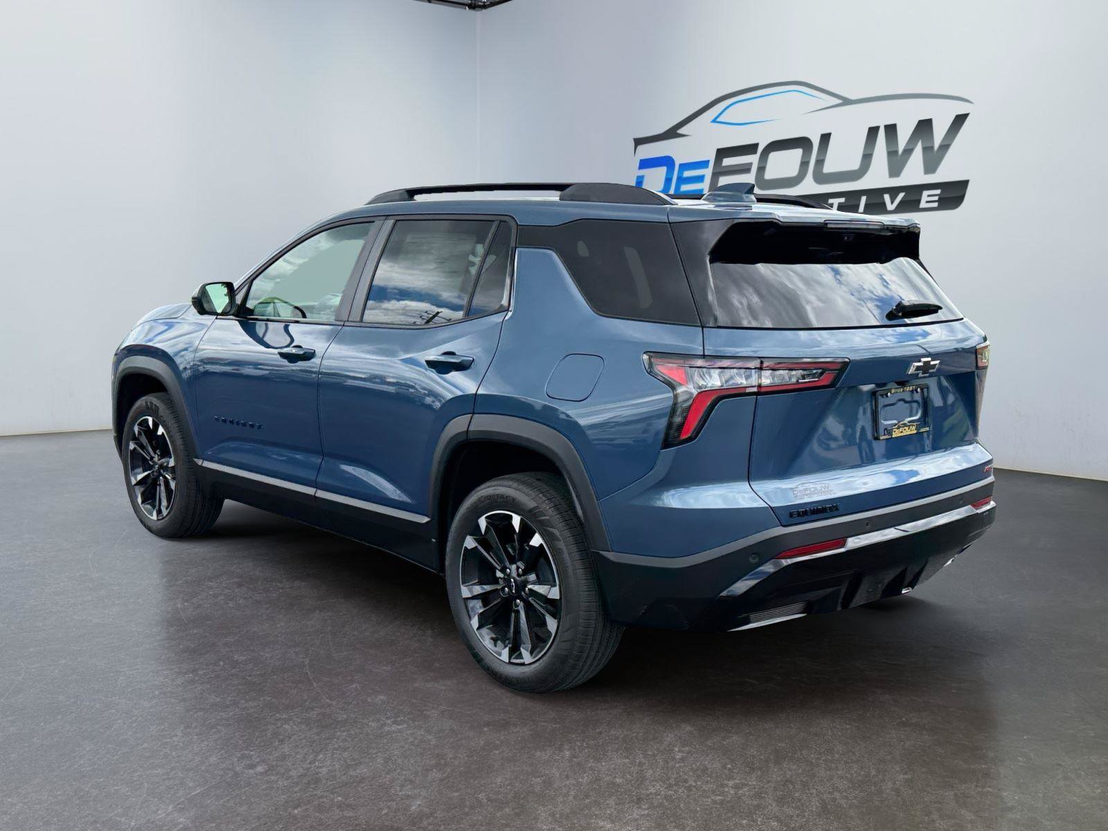 New 2026 Chevrolet Equinox RS w/ Safety and Technology Package FWD image 5