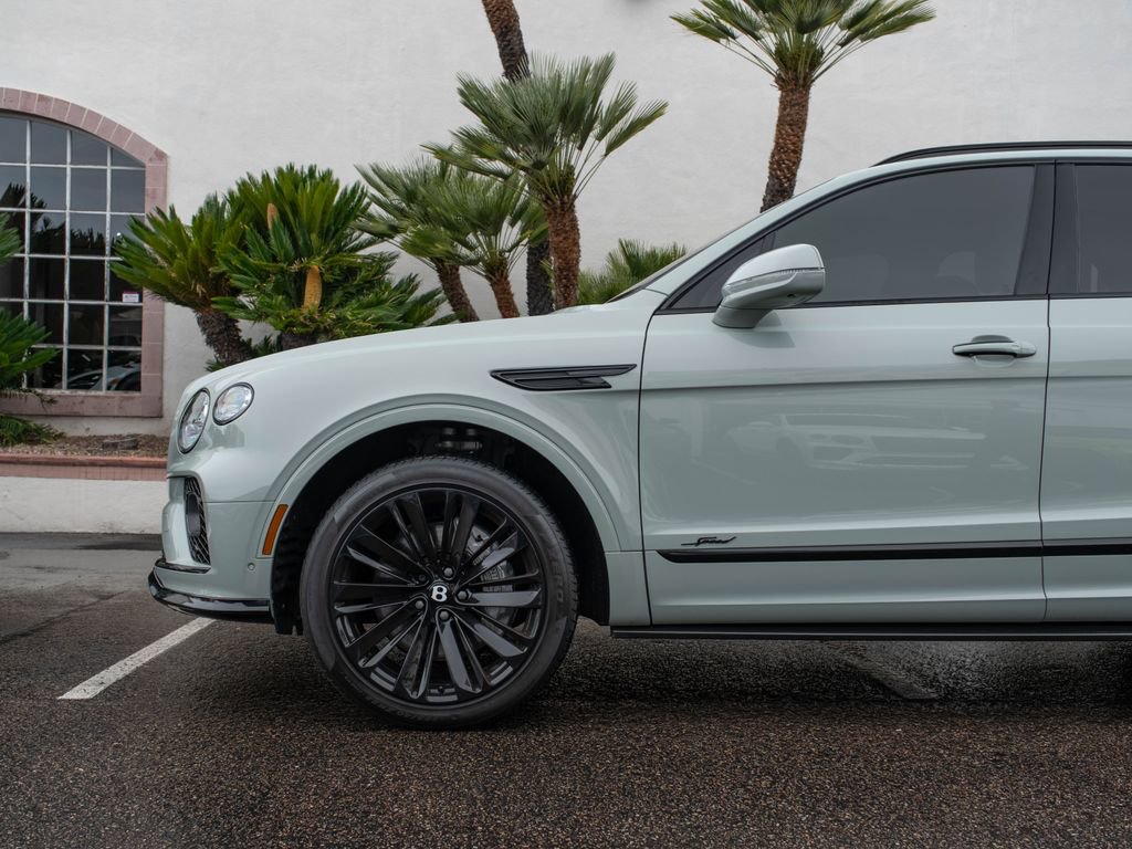 Used 2023 Bentley Bentayga Speed AWD/4WD image 35