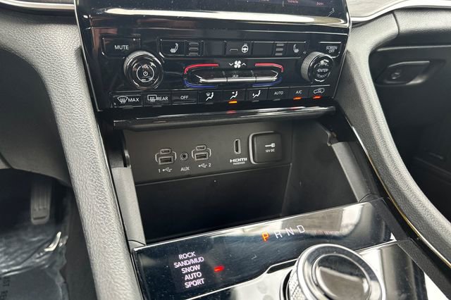 Certified 2022 Jeep Grand Cherokee Limited 4xe w/ MOPAR Finishing Package image 30