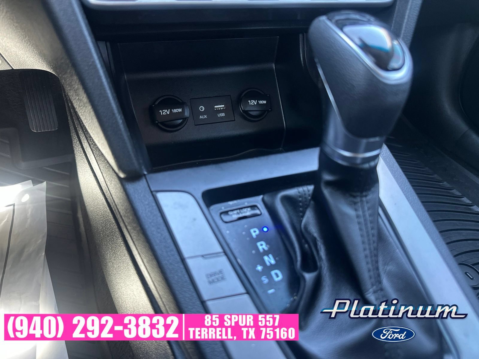 Used 2020 Hyundai Elantra SE w/ Winter Weather Package FWD image 19