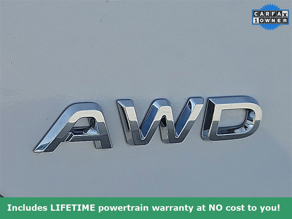 Used 2025 Honda Pilot Touring image 10