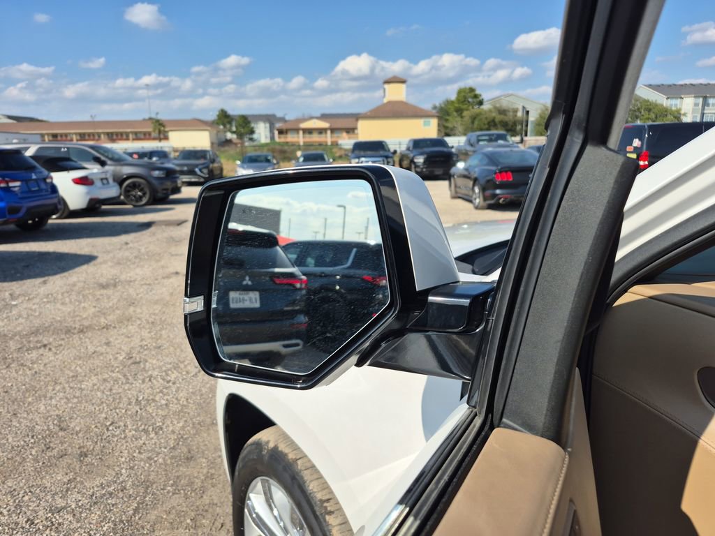 Used 2018 Cadillac Escalade Platinum image 64